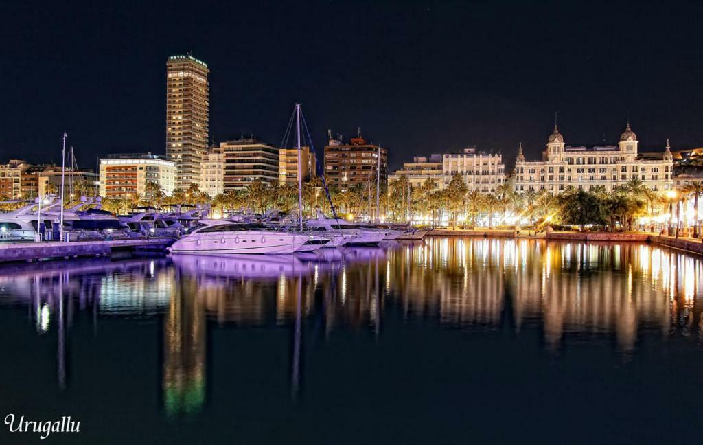 Un Lujo En El Corazon De Alicante Exterior photo